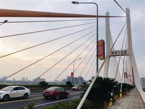 湘潭一大桥启动抛石护基工程 - 市州精选 - 湖南在线 - 华声在线