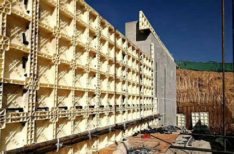 FS-新型混凝土免拆模板建筑节能材料厂家_免拆模板-廊坊兰业机械设备有限公司