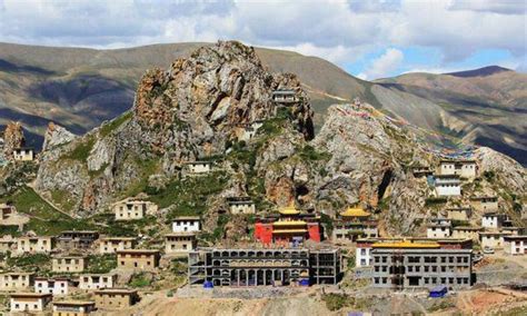 西藏昌都市丁青县的海拔是多少？