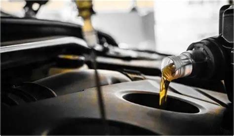 免拆发动机治理烧机油是用什么方法？