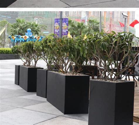 玻璃钢花槽树池设计效果好的原因有哪些？ - 深圳市创鼎盛玻璃钢装饰工程有限公司