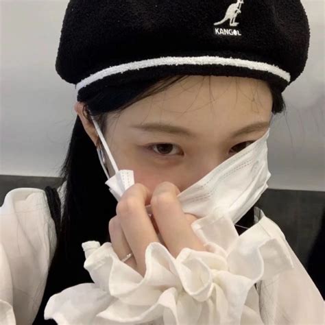 口罩温柔女生头像