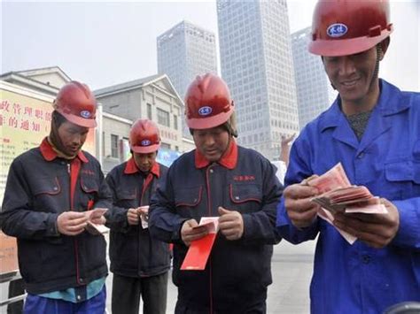 春节加班工资怎么算，北京市人社局回应...... | 每经网