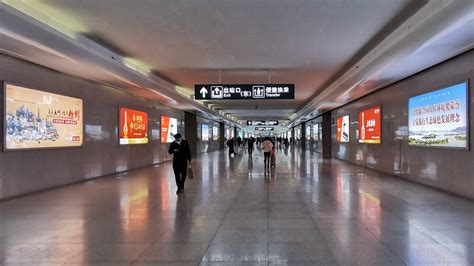 徐州东高铁站到达层出站通道广告价格 徐州东高铁站广告运营公司-中铁全媒