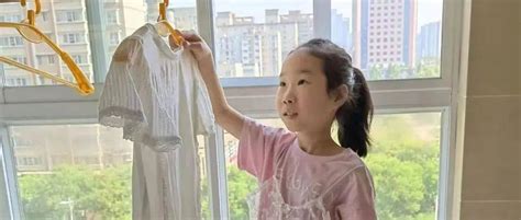 劳动节晾衣服的小女孩素材图片免费下载-千库网