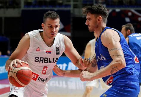 媒体人：约基奇所在的塞尔维亚男篮8月来华与中国男篮打热身赛-直播吧