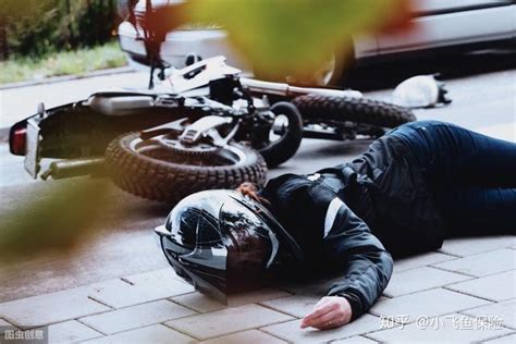 21岁网红骑摩托遭遇车祸身亡 生前开玩笑一语成谶_新闻频道_中华网
