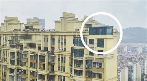 南宁一小区业主在楼顶各种违建 楼下住户墙体开裂_视频_长沙社区通