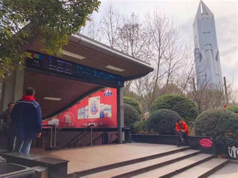 带上这份地铁人民广场站逛吃指南，每个出口都有精彩-上海游攻略-墙根网