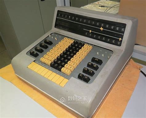 绝对震撼！那些惊人复杂的老式机械计算器 - 雷科技