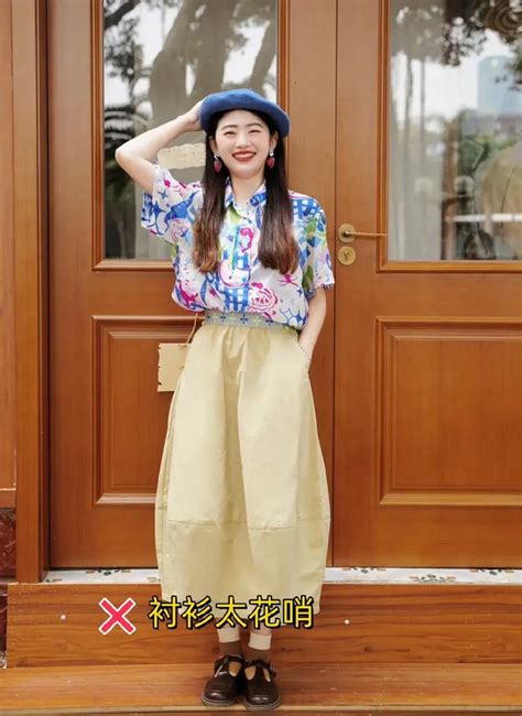 中年女人穿羽绒服要结合自己的身材、年龄、气质等因素选择-中国着装