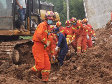 黄梅山体滑坡9人被埋1人获救，救援者讲述营救过程-新闻频道-和讯网