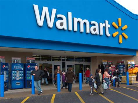 ¿Cómo se Convirtió Walmart en una Empresa Global? ¿Cómo Empezaron? | Mira Cómo Se Hace