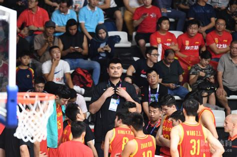 2018雅加达亚运会男篮1/4决赛，中国男篮红队98-63大胜印尼男篮|中国男篮|篮板|男篮_新浪新闻