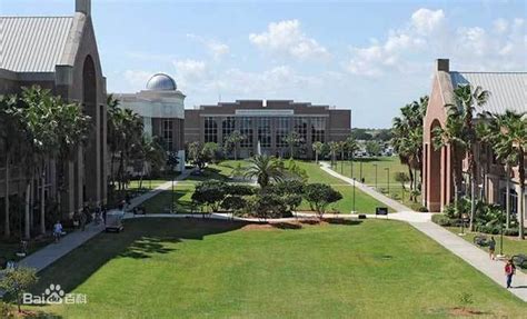 佛罗里达州莱克兰——2020年3月11日:佛罗里达理工大学创新科技大楼建筑金属弧形结构