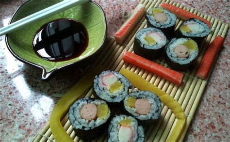 寿司的做法_【图解】寿司怎么做如何做好吃_寿司家常做法大全_zhoumanli1991_豆果美食