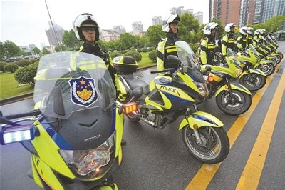 南京交警成立首支铁骑中队|铁骑|中队|交警_新浪新闻