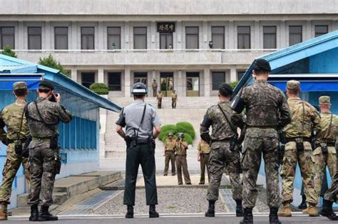 朝韩“最危险之地”解除武装 可以随意跨越分界线|共同警备区|武器|哨所_新浪新闻