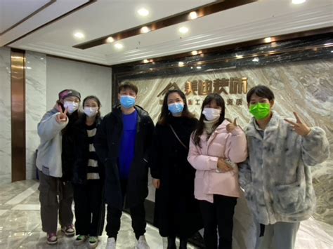 卢瀚文刘小别图片