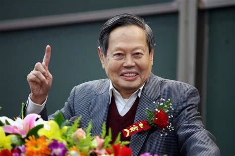 【中国海归】杨振宁、李政道： 首次获得诺贝尔奖的华人