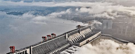 长江电力：毛利率仍在60%以上，但成长性出现问题 作者 | 罗盘君全球最大的水电上市公司 长江电力 2022年04月29日市值5166.95亿 ...