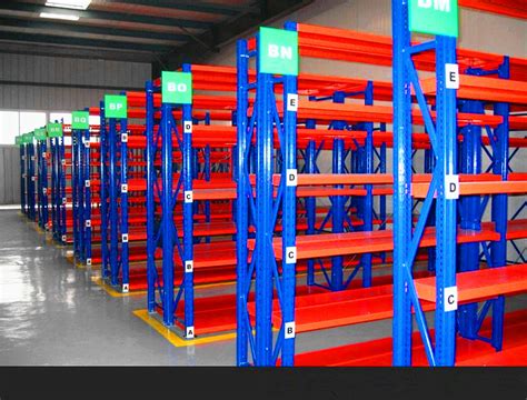 宏远厂家定制高端钢木货架 供应 - 苏州宏远商业设备制造有限公司