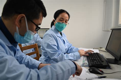 深圳一诊所被查：疫情期间不设预检分诊，接诊人员无资质开处方