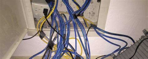 宽带和光纤的网线可以共用吗？屋里装修的时候布的网线。- _汇潮装饰网