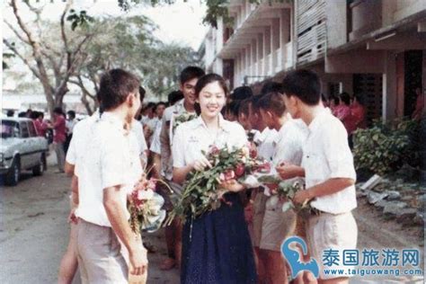 泰国前美女总统英拉年轻时期照片_巴拉排行榜
