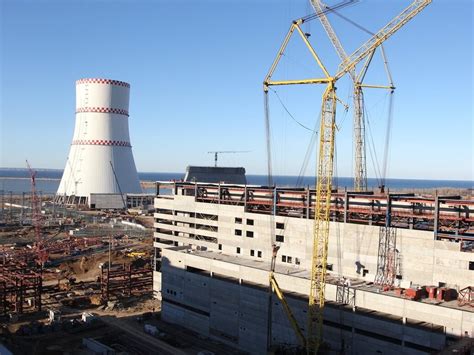 徐大堡核电3号机组支撑桁架上部预埋件模块吊装成功
