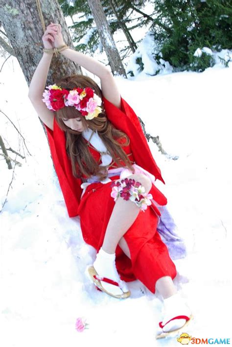雪中捆绑束缚 日本美少女博主晒新图 美腿非常诱人_3DM单机