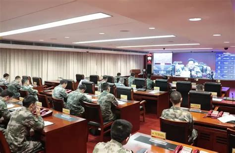 陆军200名将军参加军事训练等级考评，连续作业超8小时_手机新浪网
