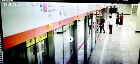 南京地铁警方：男子地铁上脚踹未让座乘客被行拘4日-大河新闻