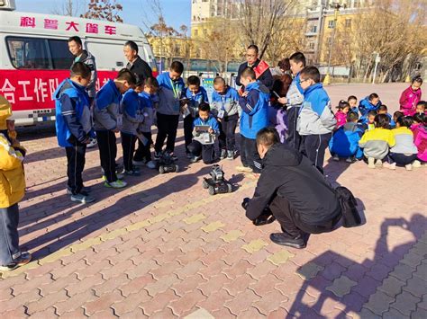 乌苏市科协开展“科普大篷车”进校园活动-新疆维吾尔自治区科学技术协会