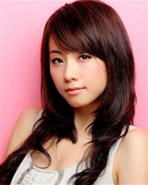 邓丽欣甜美女生头像