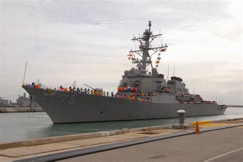 台媒:两艘美军宙斯盾驱逐舰7月7日通过台湾海峡_荔枝网新闻