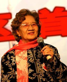 92岁“国民奶奶”陈奇分享快乐长寿的秘诀_政协号
