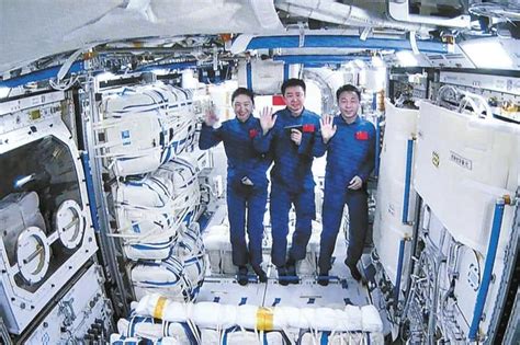 中国空间站“T”字基本构型在轨组装完成 - 知乎