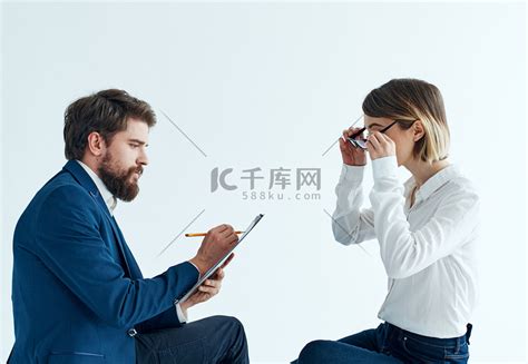情感依附 的图像结果