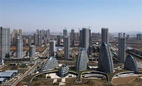 武汉市今年推进208项重大项目，在建项目投资增长加快_新闻中心_武汉经济技术开发区通用航空及卫星产业园