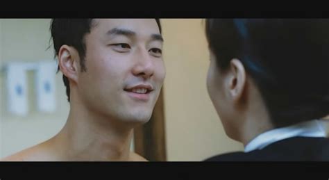 一部韩国电影,主人公是女的是酒店职员,和男朋友在厕所_百度知道