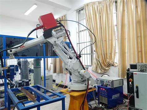 新型智能焊接机器人-迈科技技术库