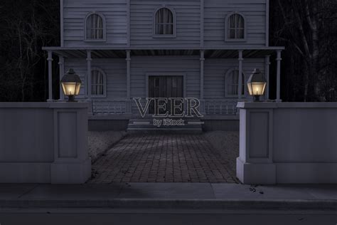 闹鬼的万圣节房子大厦在晚上照片摄影图片_ID:143784962-Veer图库