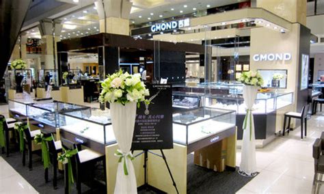 日本东京–GALA BRIDAL珠宝店设计 – 米尚丽零售设计网 MISUNLY- 美好品牌店铺空间发现者