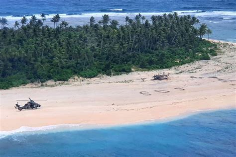 3名男子被困无人岛 在沙滩写下巨大SOS求救信号后获救