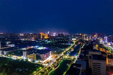 河南许昌曹魏古城夜景航拍摄影图-包图企业站