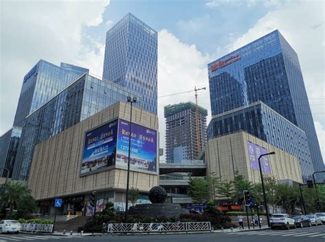 南宁绿地中心 - 案例展示 - 南宁市大大居建筑科技有限责任公司