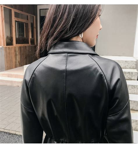 皮衣女士非主流头像