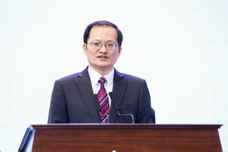 江苏省委组织部副部长洪浩:致力打造江苏人才发展的比较优势-中国金融信息网