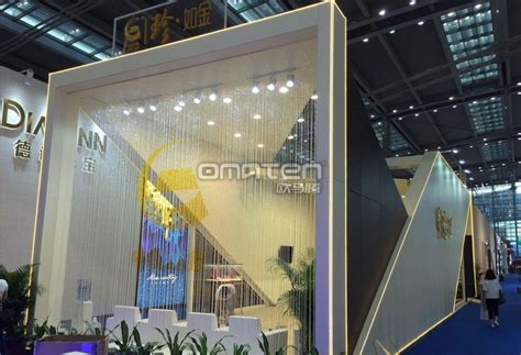 中国黄金集团珠宝有限公司展台搭建效果图案例欣赏-欧马腾展台设计公司